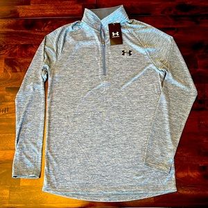 NWT Under Armour Men’s 1/4 Zip. Size Small. Blue. Heat Gear. “Loose” fit.